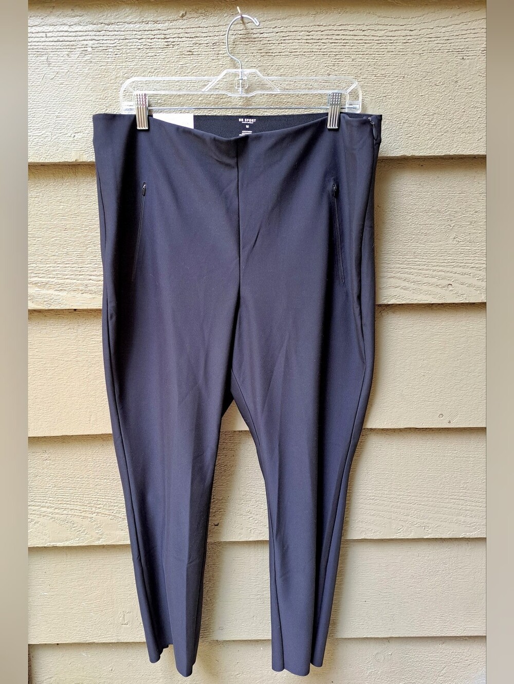 NWT Banana Republic BR Sport Black Pants - 16